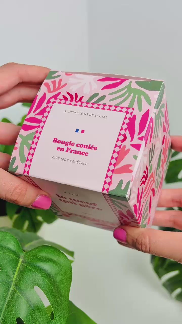 Tu gères meuf - La Bougie Bois de Santal Coulée en France